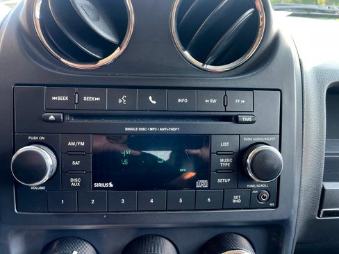 Used 2015 Jeep Patriot High Altitude image 18