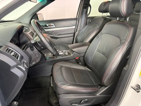 Used 2016 Ford Explorer Sport w/ Equipment Group 401A AWD/4WD image 11