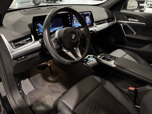 Used 2025 BMW X1 xDrive28i w/ Technology Package image 27