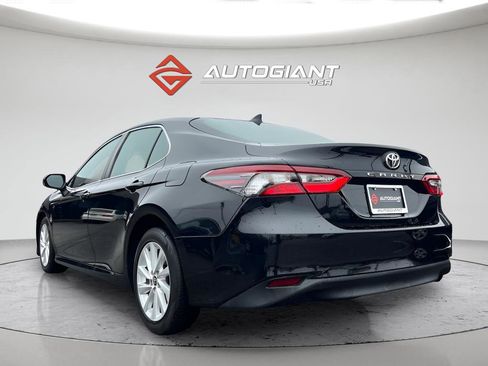 Used 2023 Toyota Camry LE image 5