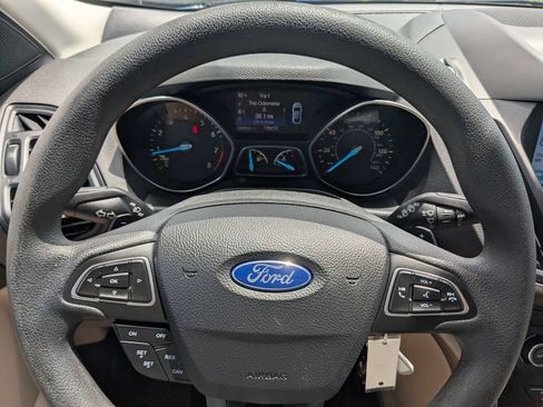 Used 2017 Ford Escape SE w/ Equipment Group 201A FWD image 29