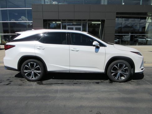 Used 2020 Lexus RX 350L Premium w/ Premium Package AWD/4WD image 11