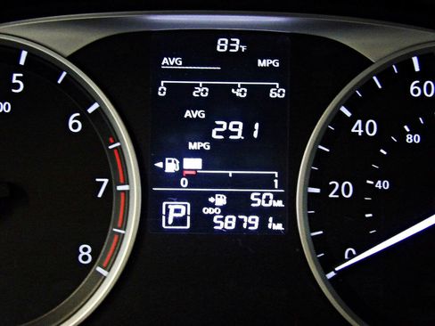 Used 2020 Nissan Versa S FWD image 14