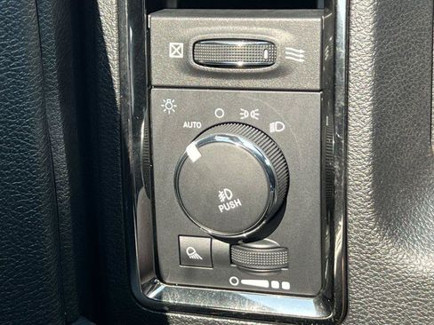 Used 2017 RAM 1500 Sport w/ Black Ram 1500 Sport Group AWD/4WD image 25