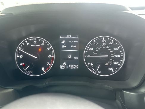 Used 2025 Subaru Forester Premium AWD/4WD image 16