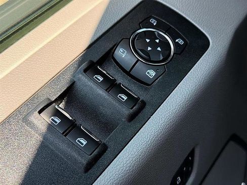 Used 2018 Ford F150 Lariat AWD/4WD image 16