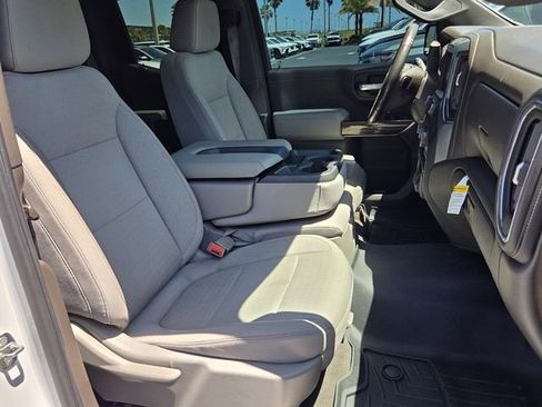 Used 2020 Chevrolet Silverado 1500 LT w/ Convenience Package image 19