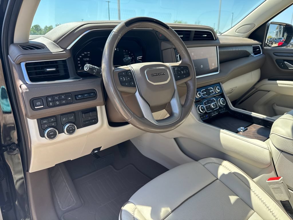 Certified 2023 GMC Yukon XL Denali w/ Denali Reserve Package AWD/4WD image 14