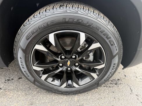 Used 2023 Chevrolet TrailBlazer LT w/ Sun and Liftgate Package image 12