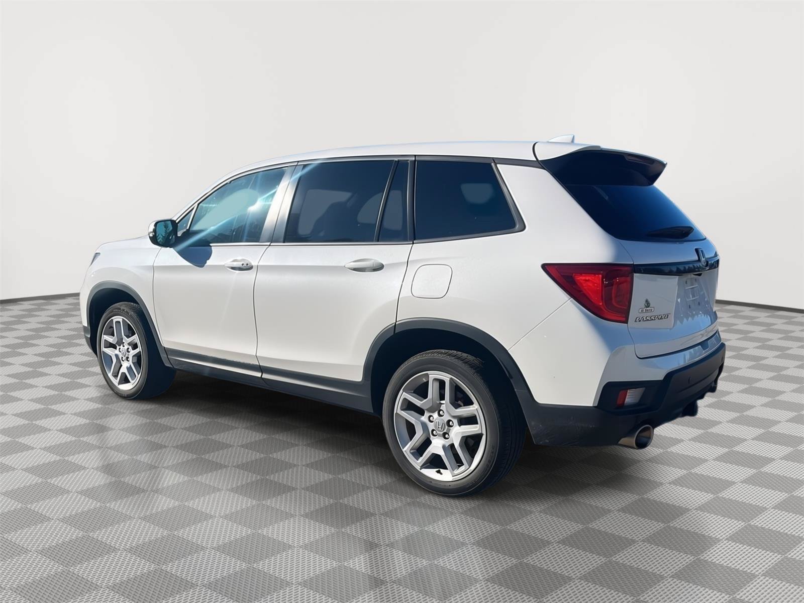 Certified 2025 Honda Passport EX-L image 27