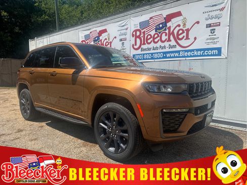 New 2026 Jeep Grand Cherokee Limited AWD/4WD image 1