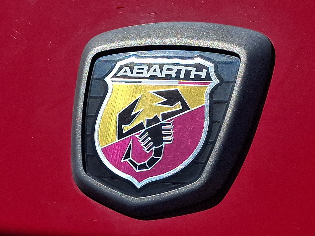 Used 2017 FIAT 124 Spider Abarth RWD image 30