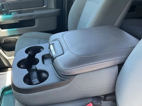 Used 2017 RAM 1500 Classic SLT AWD/4WD image 31