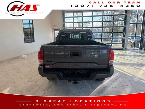 Used 2021 Toyota Tacoma SR w/ SX Package image 4