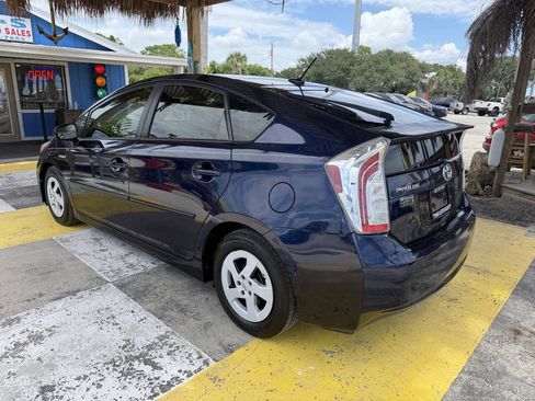 Used 2015 Toyota Prius Three w/ Solar Roof Package FWD image 8