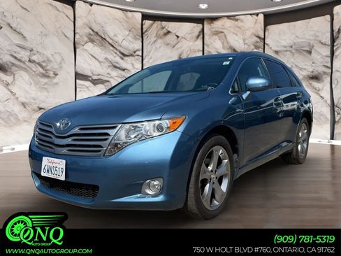Used 2012 Toyota Venza XLE FWD image 1