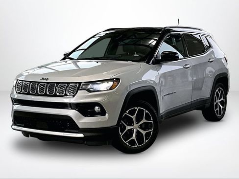 Used 2024 Jeep Compass Limited AWD/4WD image 2
