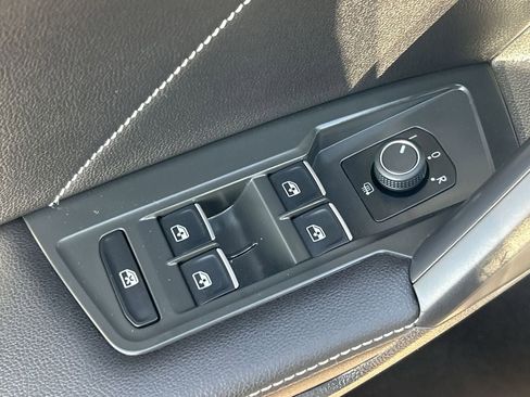 Certified 2024 Volkswagen Tiguan SE R-Line FWD image 18
