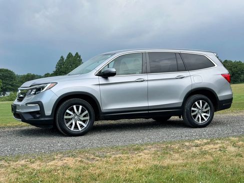 Used 2020 Honda Pilot EX image 11
