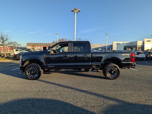 Certified 2024 Ford F250 XL w/ STX Appearance Package image 4