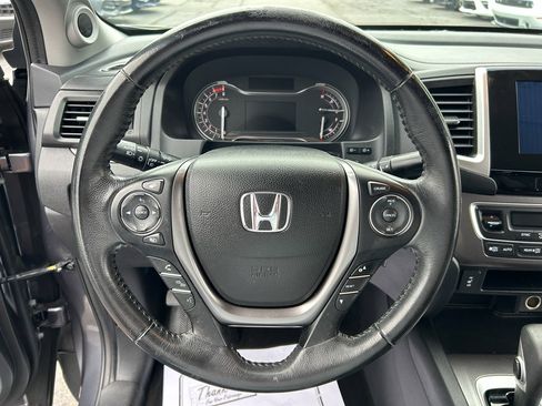 Used 2017 Honda Ridgeline RTL-T image 9