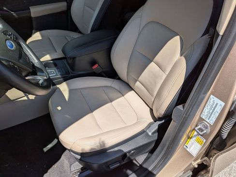 Used 2020 Ford Escape SEL AWD/4WD image 21