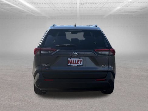 Used 2019 Toyota RAV4 XLE Premium w/ Cold Weather Package AWD/4WD image 11