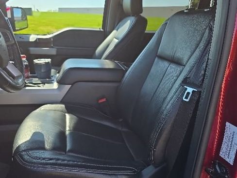 Used 2019 Ford F150 Lariat w/ Equipment Group 502A Luxury AWD/4WD image 5