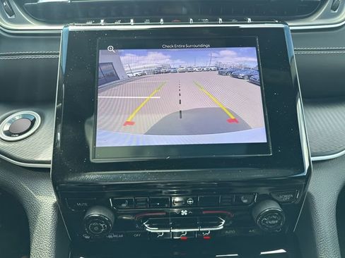 Used 2023 Jeep Grand Cherokee L Laredo image 22