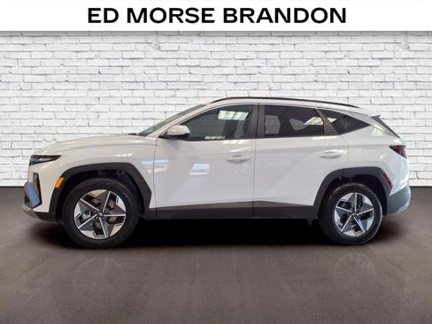 Used 2025 Hyundai Tucson SEL AWD/4WD image 2