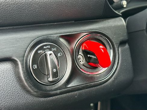 Used 2019 Porsche 718 Cayman GTS image 10