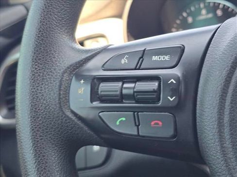 Used 2018 Kia Sorento L FWD image 17
