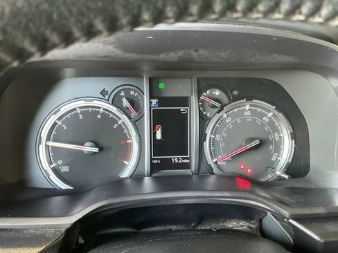 Used 2021 Toyota 4Runner TRD Off-Road AWD/4WD image 14