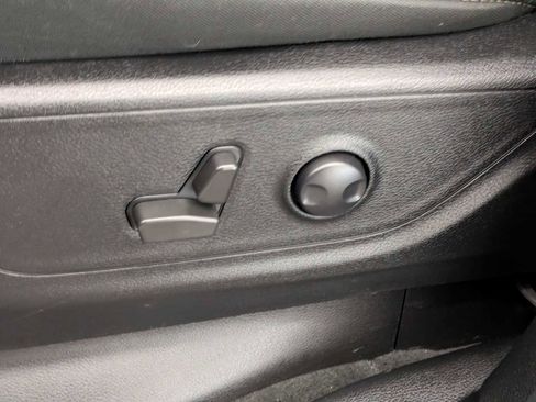 Used 2022 RAM 1500 Lone Star AWD/4WD image 20