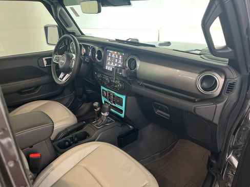 Used 2021 Jeep Wrangler Unlimited Sahara AWD/4WD image 22