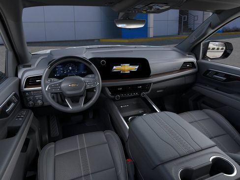 New 2026 Chevrolet Suburban High Country AWD/4WD image 44