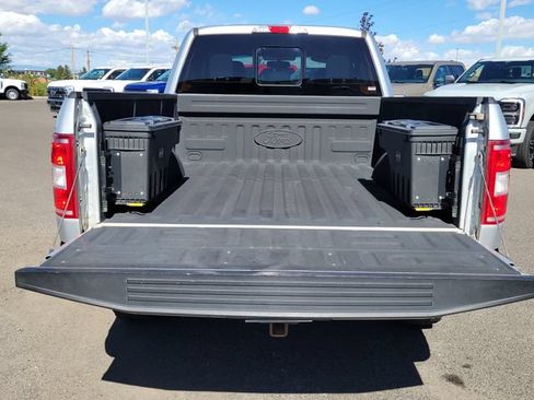 Used 2018 Ford F150 XLT w/ Equipment Group 302A Luxury AWD/4WD image 13