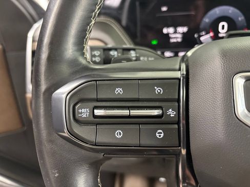 Used 2025 GMC Yukon Denali Ultimate w/ LPO, Floor Liner Package AWD/4WD image 22
