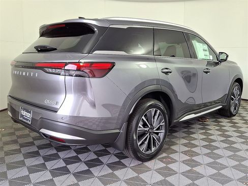 New 2026 INFINITI QX60 Luxe image 6