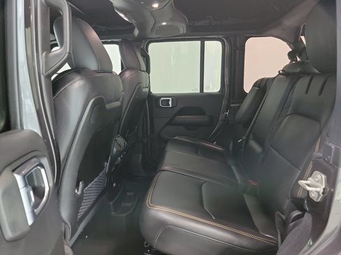Used 2024 Jeep Wrangler Unlimited Sahara AWD/4WD image 5