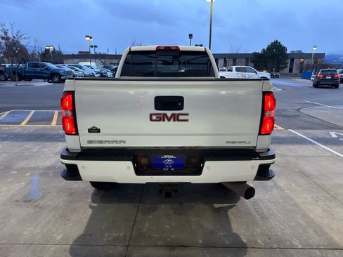 Used 2017 GMC Sierra 2500 Denali w/ Duramax Plus Package image 5