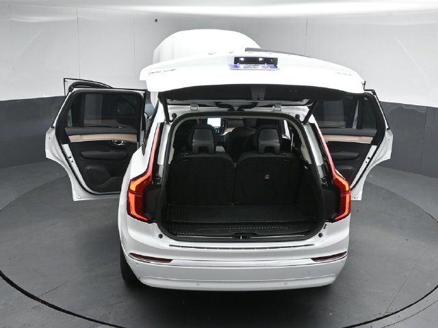 Used 2025 Volvo XC90 B6 Plus w/ Protection Package Premier AWD/4WD image 58