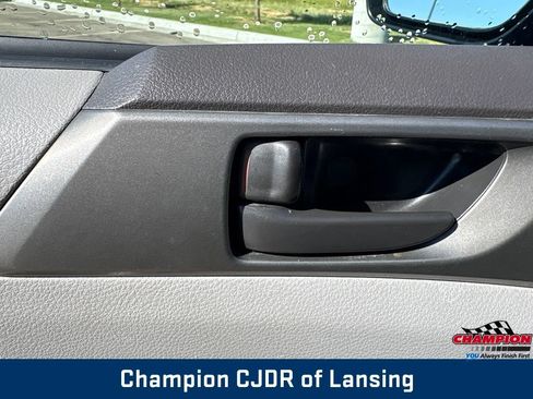 Used 2010 Subaru Forester 2.5X AWD/4WD image 10