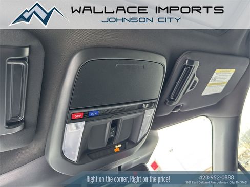 Used 2025 Subaru Forester Premium w/ Convenience Package #2 image 15