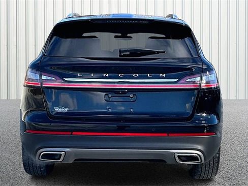Used 2023 Lincoln Nautilus AWD w/ Premium Package image 4
