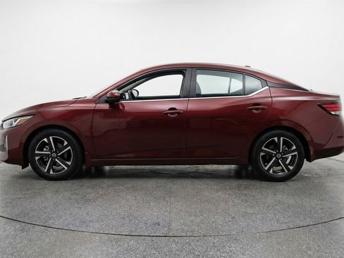 Used 2025 Nissan Sentra SV image 5