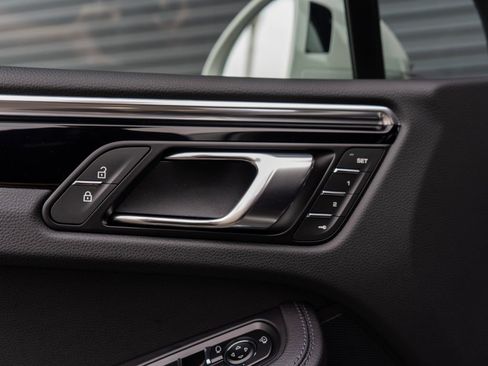 New 2026 Porsche Macan AWD/4WD image 29