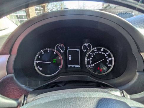 Used 2021 Lexus GX 460 Premium w/ Premium Package image 17