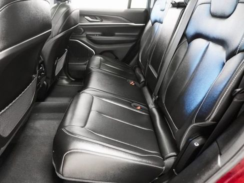 Used 2023 Jeep Grand Cherokee 4WD 4xe image 18