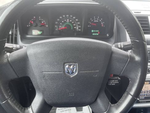 Used 2010 Dodge Journey SXT w/ Flexible Seating Group FWD image 17